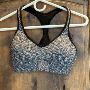 LULULEMON SPORT BRA SIZE 4